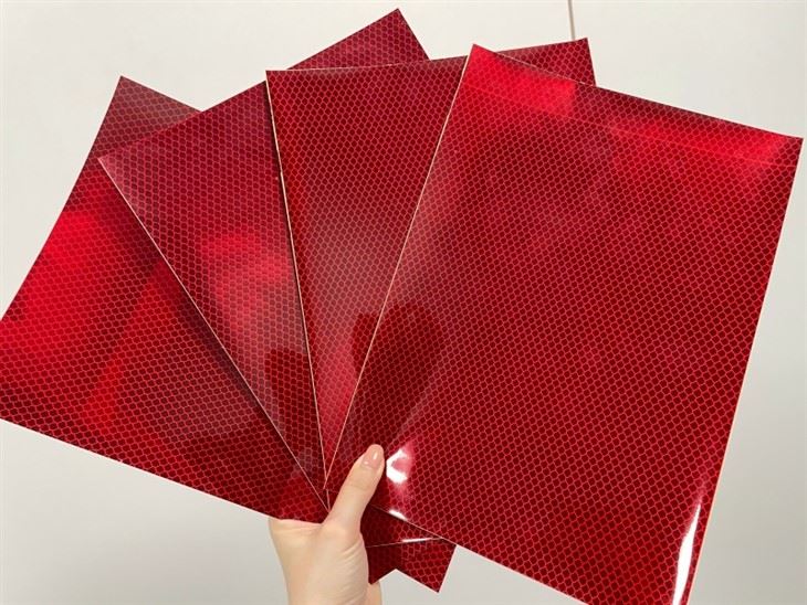 EN Tấm phản quang kim loại tiêu chuẩn loại 3